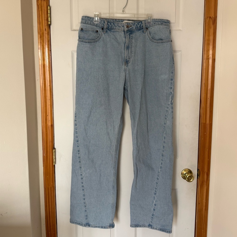 Abercrombie & Fitch Curve Love The 90s Relaxed Jean High Rise